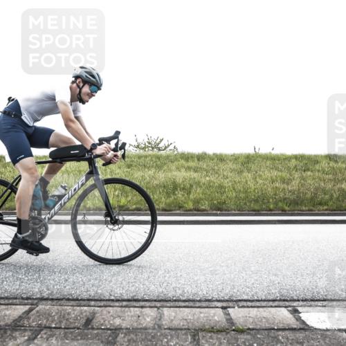 21.06.2026 - 29. Vierlanden-Triathlon H.Heesch http://msf.ph/oto/9898674 21.06.2026 11:20:07 Radfahren 20, 301, 782 meine-sportfotos.de