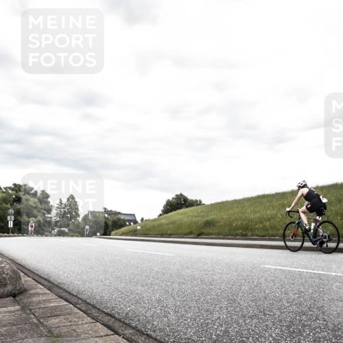 21.06.2026 - 29. Vierlanden-Triathlon H.Heesch http://msf.ph/oto/9898681 21.06.2026 10:21:21 Radfahren 411, 620 meine-sportfotos.de