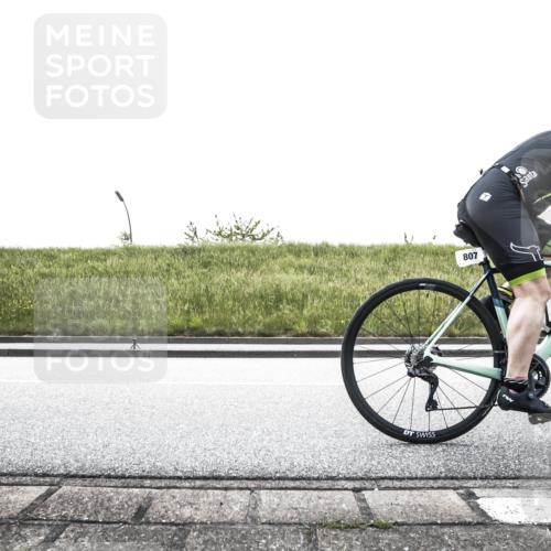 21.06.2026 - 29. Vierlanden-Triathlon H.Heesch http://msf.ph/oto/9898701 21.06.2026 11:21:08 Radfahren 44, 755, 779, 807 meine-sportfotos.de