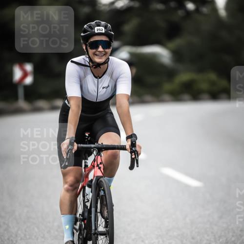 21.06.2026 - 29. Vierlanden-Triathlon H.Heesch http://msf.ph/oto/9898717 21.06.2026 10:05:44 Radfahren 133, 252, 259, 363 meine-sportfotos.de