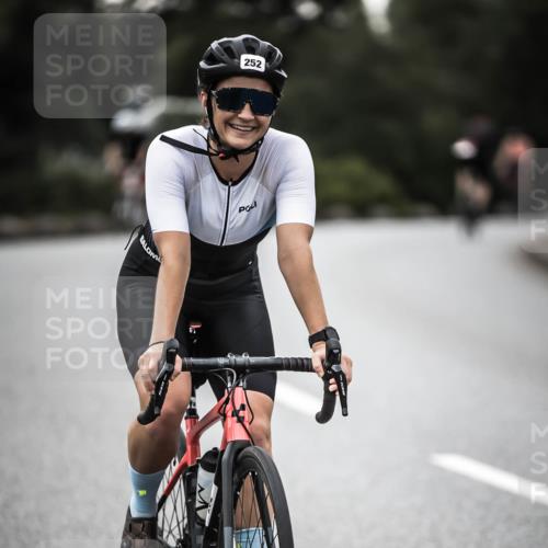 21.06.2026 - 29. Vierlanden-Triathlon H.Heesch http://msf.ph/oto/9898730 21.06.2026 10:05:44 Radfahren 133, 252, 259, 363 meine-sportfotos.de