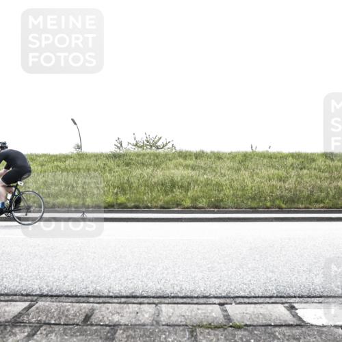 21.06.2026 - 29. Vierlanden-Triathlon H.Heesch http://msf.ph/oto/9898732 21.06.2026 11:21:58 Radfahren 19, 54, 90, 260, 748 meine-sportfotos.de