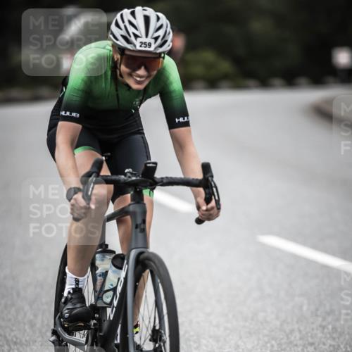 21.06.2026 - 29. Vierlanden-Triathlon H.Heesch http://msf.ph/oto/9898759 21.06.2026 10:05:46 Radfahren 133, 159, 252, 259, 317, 363 meine-sportfotos.de