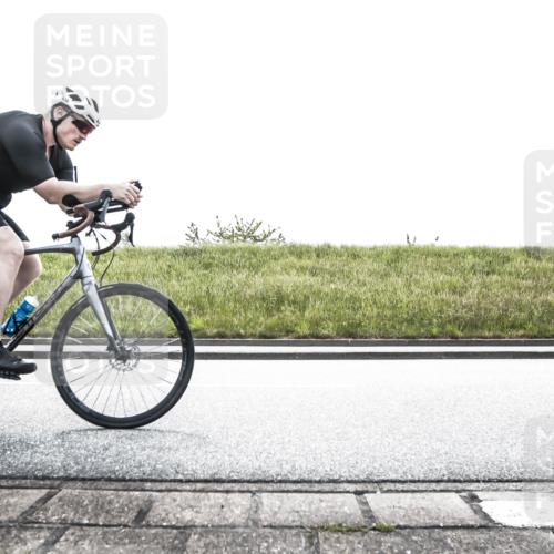21.06.2026 - 29. Vierlanden-Triathlon H.Heesch http://msf.ph/oto/9898786 21.06.2026 11:23:54 Radfahren 638 meine-sportfotos.de
