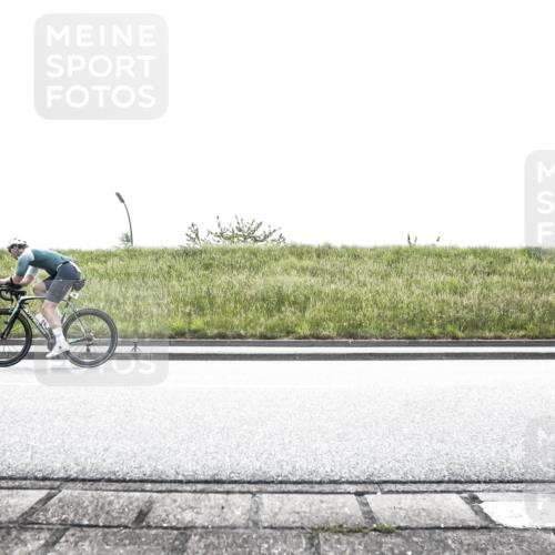 21.06.2026 - 29. Vierlanden-Triathlon H.Heesch http://msf.ph/oto/9898792 21.06.2026 11:24:17 Radfahren 59, 80, 242, 273, 667, 896 meine-sportfotos.de