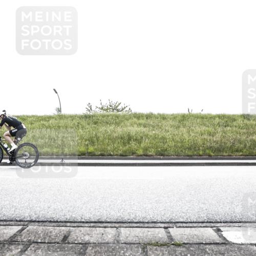 21.06.2026 - 29. Vierlanden-Triathlon H.Heesch http://msf.ph/oto/9898811 21.06.2026 11:24:28 Radfahren 242, 283, 772, 845, 896 meine-sportfotos.de