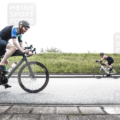 21.06.2026 - 29. Vierlanden-Triathlon H.Heesch http://msf.ph/oto/9898818 21.06.2026 11:24:41 Radfahren 281, 677, 758 meine-sportfotos.de