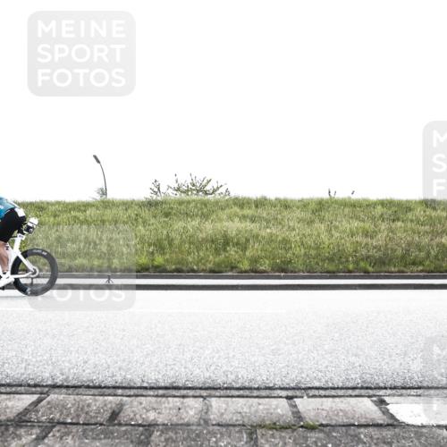 21.06.2026 - 29. Vierlanden-Triathlon H.Heesch http://msf.ph/oto/9898821 21.06.2026 11:24:51 Radfahren 677 meine-sportfotos.de