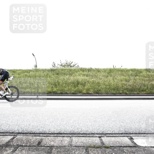 21.06.2026 - 29. Vierlanden-Triathlon H.Heesch http://msf.ph/oto/9898824 21.06.2026 11:25:08 Radfahren 704, 876 meine-sportfotos.de