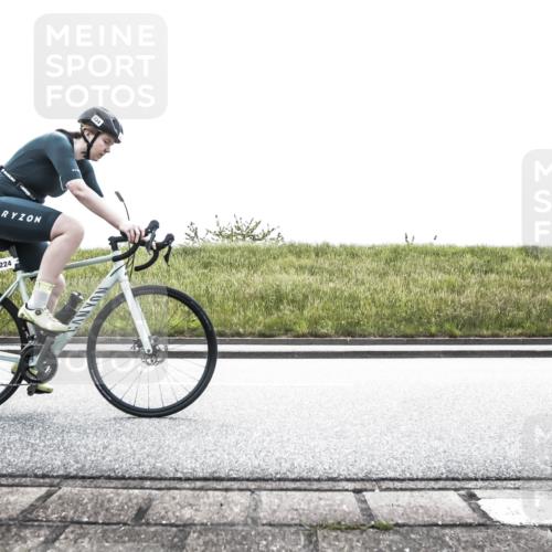 21.06.2026 - 29. Vierlanden-Triathlon H.Heesch http://msf.ph/oto/9898839 21.06.2026 11:25:44 Radfahren 224, 241, 248 meine-sportfotos.de