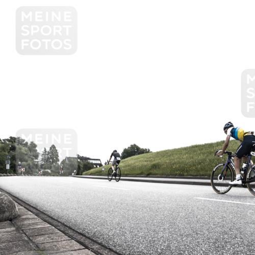 21.06.2026 - 29. Vierlanden-Triathlon H.Heesch http://msf.ph/oto/9898875 21.06.2026 10:48:34 Radfahren 210, 477, 1354 meine-sportfotos.de