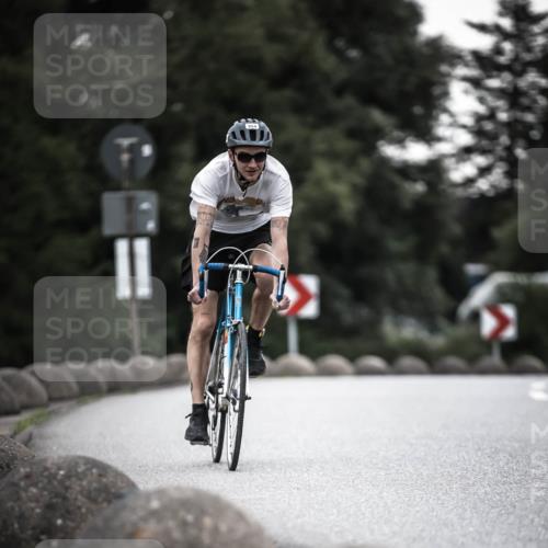 21.06.2026 - 29. Vierlanden-Triathlon H.Heesch http://msf.ph/oto/9898880 21.06.2026 10:06:17 Radfahren 9, 109, 354 meine-sportfotos.de