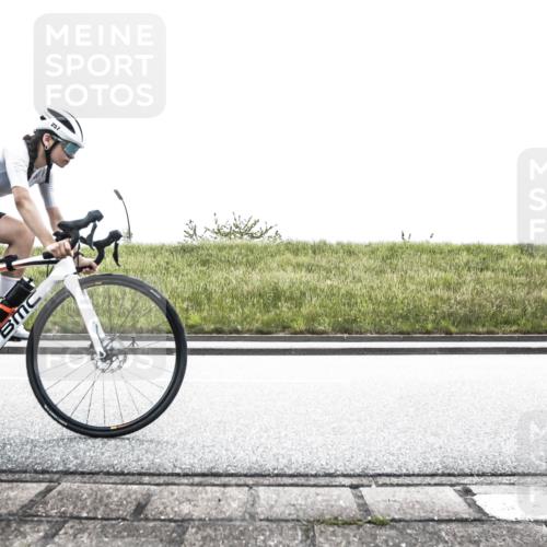 21.06.2026 - 29. Vierlanden-Triathlon H.Heesch http://msf.ph/oto/9898885 21.06.2026 11:27:08 Radfahren 257, 844 meine-sportfotos.de