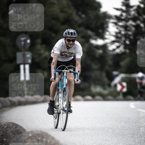 21.06.2026 - 29. Vierlanden-Triathlon H.Heesch http://msf.ph/oto/9898889 21.06.2026 10:06:18 Radfahren 9, 109, 354 meine-sportfotos.de