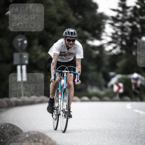 21.06.2026 - 29. Vierlanden-Triathlon H.Heesch http://msf.ph/oto/9898892 21.06.2026 10:06:18 Radfahren 9, 109, 354 meine-sportfotos.de
