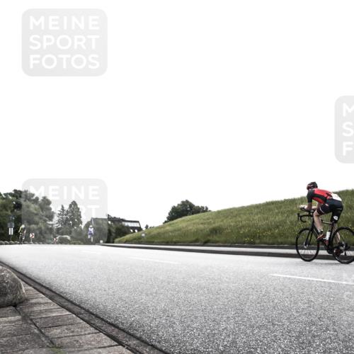 21.06.2026 - 29. Vierlanden-Triathlon H.Heesch http://msf.ph/oto/9898893 21.06.2026 10:48:51 Radfahren 49, 179 meine-sportfotos.de