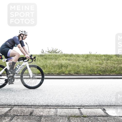 21.06.2026 - 29. Vierlanden-Triathlon H.Heesch http://msf.ph/oto/9898894 21.06.2026 11:27:30 Radfahren 227, 230, 769 meine-sportfotos.de