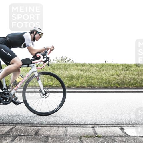21.06.2026 - 29. Vierlanden-Triathlon H.Heesch http://msf.ph/oto/9898907 21.06.2026 11:27:47 Radfahren 271, 828, 893 meine-sportfotos.de