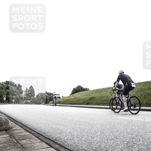 21.06.2026 - 29. Vierlanden-Triathlon H.Heesch http://msf.ph/oto/9898911 21.06.2026 10:49:11 Radfahren  meine-sportfotos.de