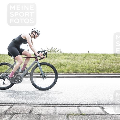 21.06.2026 - 29. Vierlanden-Triathlon H.Heesch http://msf.ph/oto/9898931 21.06.2026 11:28:23 Radfahren 70, 171, 786, 827, 879 meine-sportfotos.de