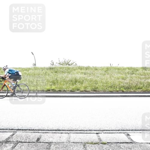 21.06.2026 - 29. Vierlanden-Triathlon H.Heesch http://msf.ph/oto/9898934 21.06.2026 11:28:32 Radfahren 70, 124, 172, 240, 654, 786 meine-sportfotos.de