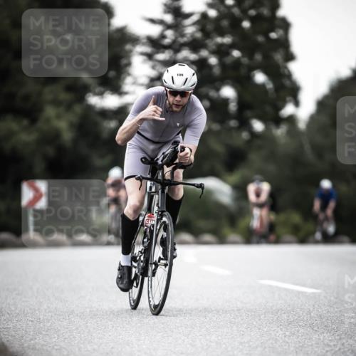 21.06.2026 - 29. Vierlanden-Triathlon H.Heesch http://msf.ph/oto/9898955 21.06.2026 10:06:23 Radfahren 109, 147, 165, 360, 381 meine-sportfotos.de