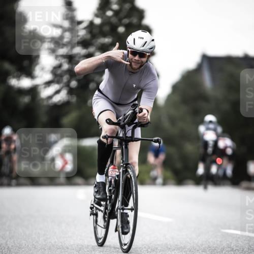 21.06.2026 - 29. Vierlanden-Triathlon H.Heesch http://msf.ph/oto/9898976 21.06.2026 10:06:23 Radfahren 109, 147, 165, 360, 381 meine-sportfotos.de