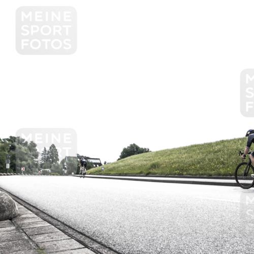 21.06.2026 - 29. Vierlanden-Triathlon H.Heesch http://msf.ph/oto/9898981 21.06.2026 10:51:03 Radfahren 205, 446, 463 meine-sportfotos.de