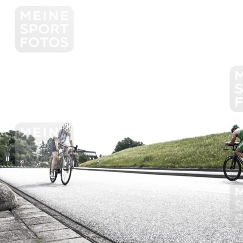 21.06.2026 - 29. Vierlanden-Triathlon H.Heesch http://msf.ph/oto/9898987 21.06.2026 10:51:11 Radfahren 269, 438, 549 meine-sportfotos.de