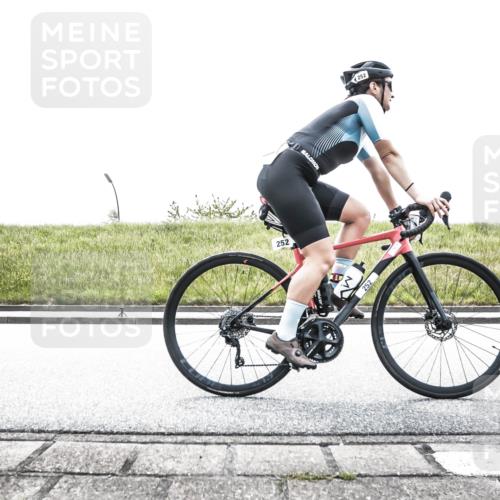 21.06.2026 - 29. Vierlanden-Triathlon H.Heesch http://msf.ph/oto/9898989 21.06.2026 11:30:10 Radfahren 232, 252, 292, 719 meine-sportfotos.de