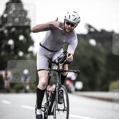 21.06.2026 - 29. Vierlanden-Triathlon H.Heesch http://msf.ph/oto/9898993 21.06.2026 10:06:24 Radfahren 109, 147, 165, 360, 381 meine-sportfotos.de