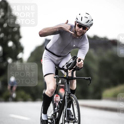 21.06.2026 - 29. Vierlanden-Triathlon H.Heesch http://msf.ph/oto/9898996 21.06.2026 10:06:24 Radfahren 109, 147, 165, 360, 381 meine-sportfotos.de