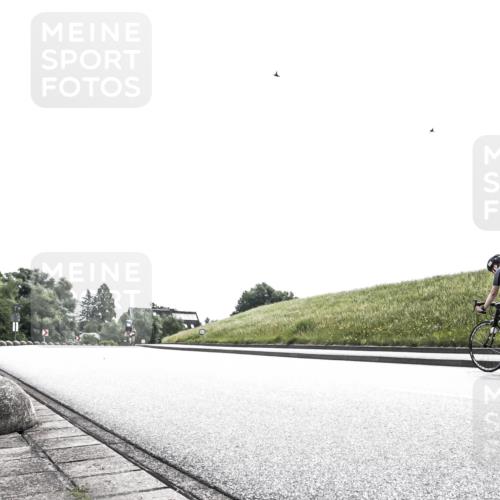 21.06.2026 - 29. Vierlanden-Triathlon H.Heesch http://msf.ph/oto/9898997 21.06.2026 10:51:23 Radfahren 295, 401, 423, 564, 602 meine-sportfotos.de