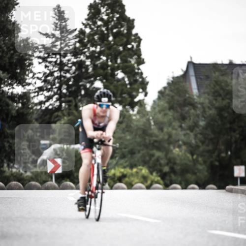 21.06.2026 - 29. Vierlanden-Triathlon H.Heesch http://msf.ph/oto/9898999 21.06.2026 10:06:27 Radfahren 109, 147, 165, 360, 381 meine-sportfotos.de