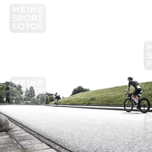 21.06.2026 - 29. Vierlanden-Triathlon H.Heesch http://msf.ph/oto/9899010 21.06.2026 10:51:25 Radfahren 295, 401, 423, 427, 564 meine-sportfotos.de