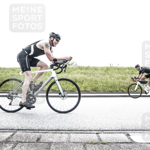 21.06.2026 - 29. Vierlanden-Triathlon H.Heesch http://msf.ph/oto/9899011 21.06.2026 11:30:46 Radfahren 8, 69, 270, 661, 768 meine-sportfotos.de