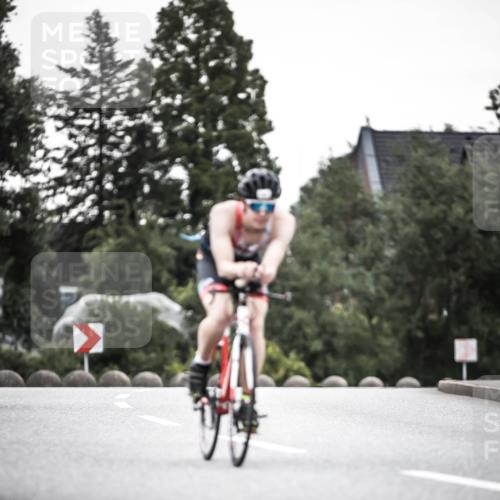 21.06.2026 - 29. Vierlanden-Triathlon H.Heesch http://msf.ph/oto/9899012 21.06.2026 10:06:27 Radfahren 109, 147, 165, 360, 381 meine-sportfotos.de