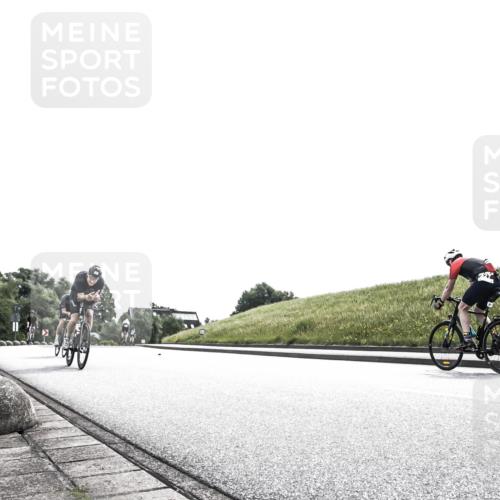 21.06.2026 - 29. Vierlanden-Triathlon H.Heesch http://msf.ph/oto/9899032 21.06.2026 10:51:33 Radfahren 5, 86, 90, 478 meine-sportfotos.de