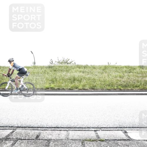 21.06.2026 - 29. Vierlanden-Triathlon H.Heesch http://msf.ph/oto/9899034 21.06.2026 11:31:29 Radfahren 120, 200, 268, 739 meine-sportfotos.de