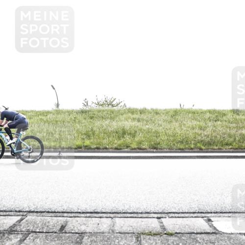 21.06.2026 - 29. Vierlanden-Triathlon H.Heesch http://msf.ph/oto/9899040 21.06.2026 11:31:32 Radfahren 200, 268, 667, 739, 788 meine-sportfotos.de