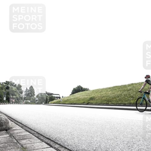 21.06.2026 - 29. Vierlanden-Triathlon H.Heesch http://msf.ph/oto/9899044 21.06.2026 10:51:45 Radfahren 18, 70, 75, 164, 172, 240, 288, 455, 620, 622 meine-sportfotos.de