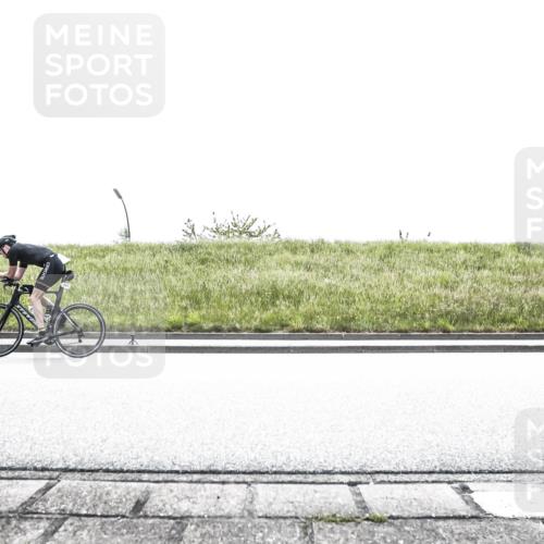 21.06.2026 - 29. Vierlanden-Triathlon H.Heesch http://msf.ph/oto/9899056 21.06.2026 11:31:51 Radfahren 721, 854, 873 meine-sportfotos.de