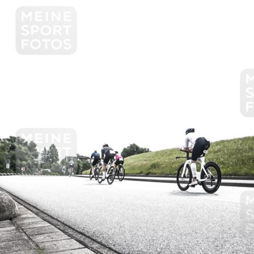21.06.2026 - 29. Vierlanden-Triathlon H.Heesch http://msf.ph/oto/9899061 21.06.2026 10:51:50 Radfahren 18, 75, 279 meine-sportfotos.de
