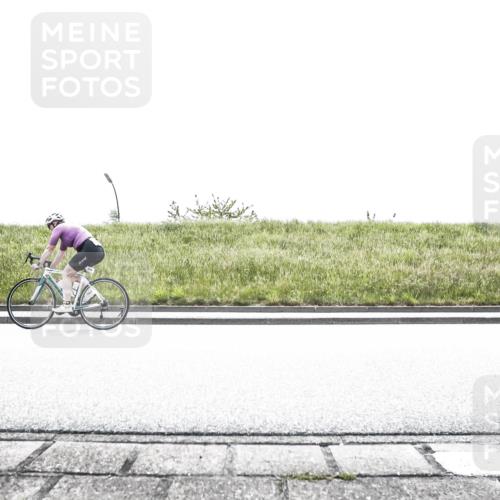 21.06.2026 - 29. Vierlanden-Triathlon H.Heesch http://msf.ph/oto/9899066 21.06.2026 11:32:12 Radfahren 276 meine-sportfotos.de