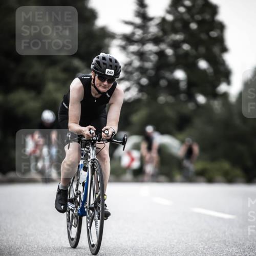 21.06.2026 - 29. Vierlanden-Triathlon H.Heesch http://msf.ph/oto/9899080 21.06.2026 10:06:38 Radfahren 243, 306, 349, 361 meine-sportfotos.de