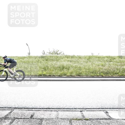 21.06.2026 - 29. Vierlanden-Triathlon H.Heesch http://msf.ph/oto/9899087 21.06.2026 11:32:33 Radfahren 168, 668, 677, 736, 903 meine-sportfotos.de