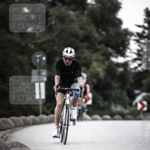 21.06.2026 - 29. Vierlanden-Triathlon H.Heesch http://msf.ph/oto/9899094 21.06.2026 10:06:41 Radfahren 243, 306, 349, 361 meine-sportfotos.de