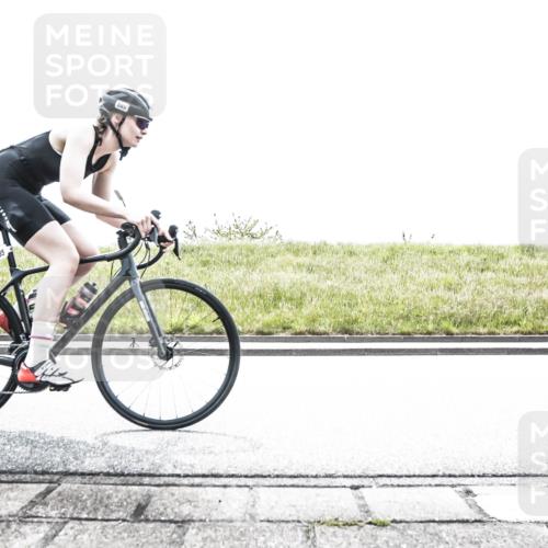 21.06.2026 - 29. Vierlanden-Triathlon H.Heesch http://msf.ph/oto/9899099 21.06.2026 11:32:48 Radfahren 41, 114, 269, 294, 704, 806, 885 meine-sportfotos.de