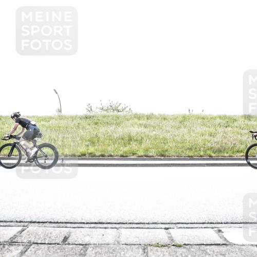 21.06.2026 - 29. Vierlanden-Triathlon H.Heesch http://msf.ph/oto/9899106 21.06.2026 11:32:54 Radfahren 114, 269, 294, 806, 878, 880, 885 meine-sportfotos.de