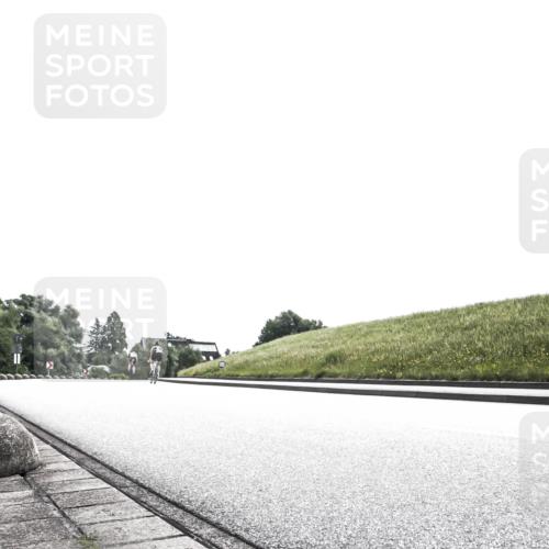 21.06.2026 - 29. Vierlanden-Triathlon H.Heesch http://msf.ph/oto/9899114 21.06.2026 10:52:15 Radfahren 24, 432, 584 meine-sportfotos.de